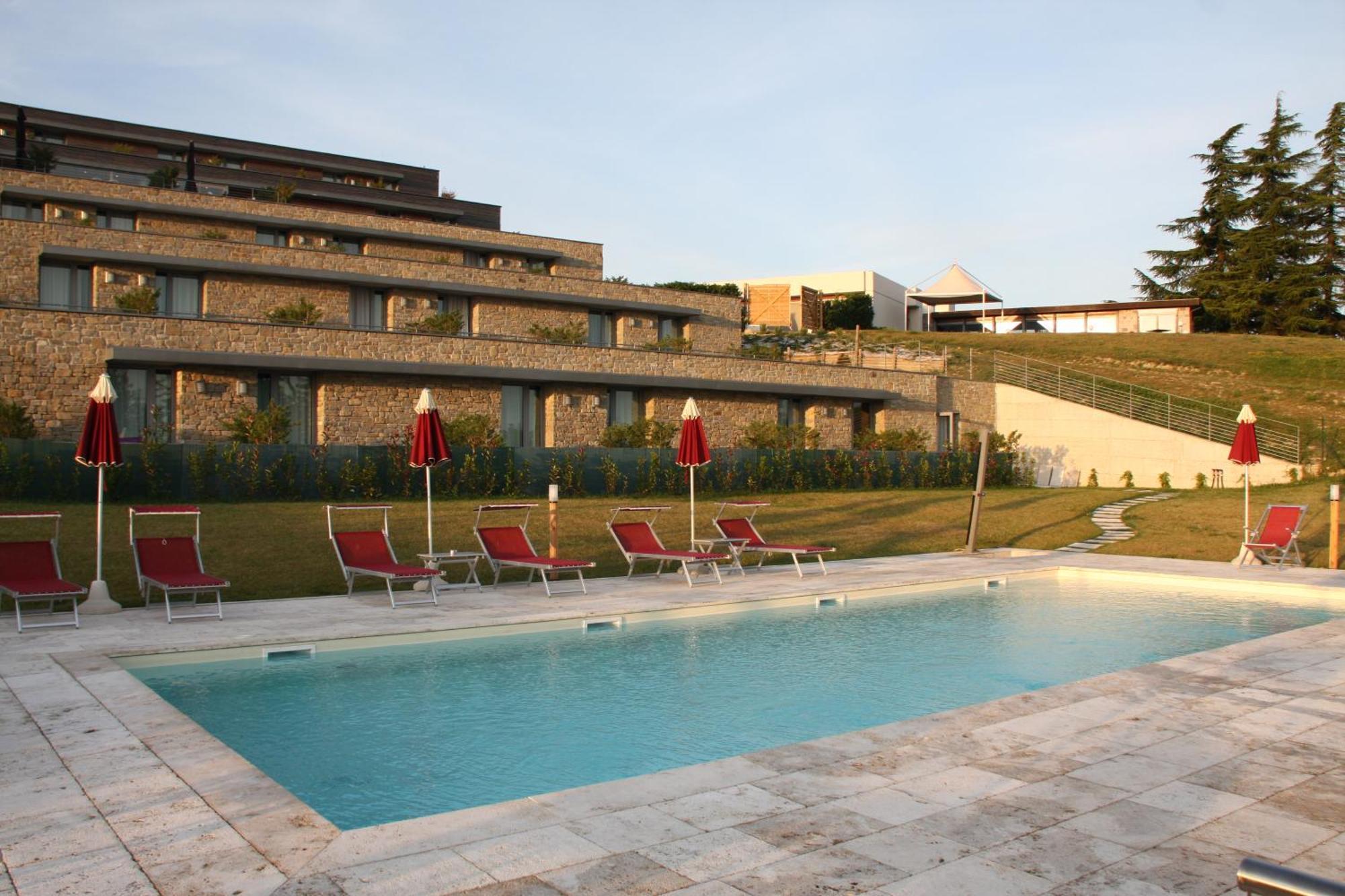 Ca' Del Lupo Hotel Montelupo Albese Eksteriør billede