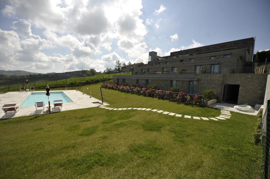 Ca' Del Lupo Hotel Montelupo Albese Værelse billede