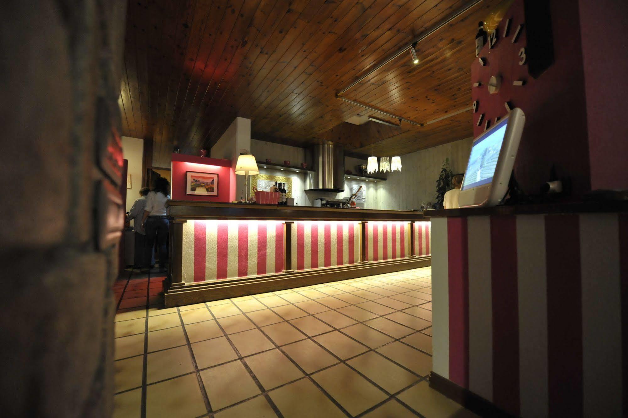 Ca' Del Lupo Hotel Montelupo Albese Eksteriør billede